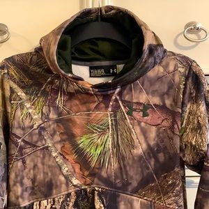 Under Armour Mossy Oak youth hoodie